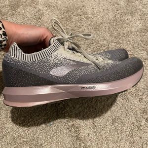Brooks Levitate 2